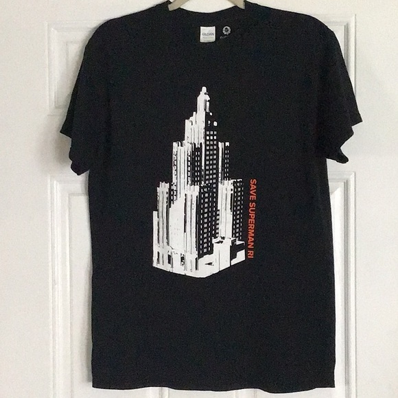 ‼️MOVING‼️ R.I. Tee Shirt. Ltd. Ed. Superman Building. Sz. Medium - Picture 1 of 7